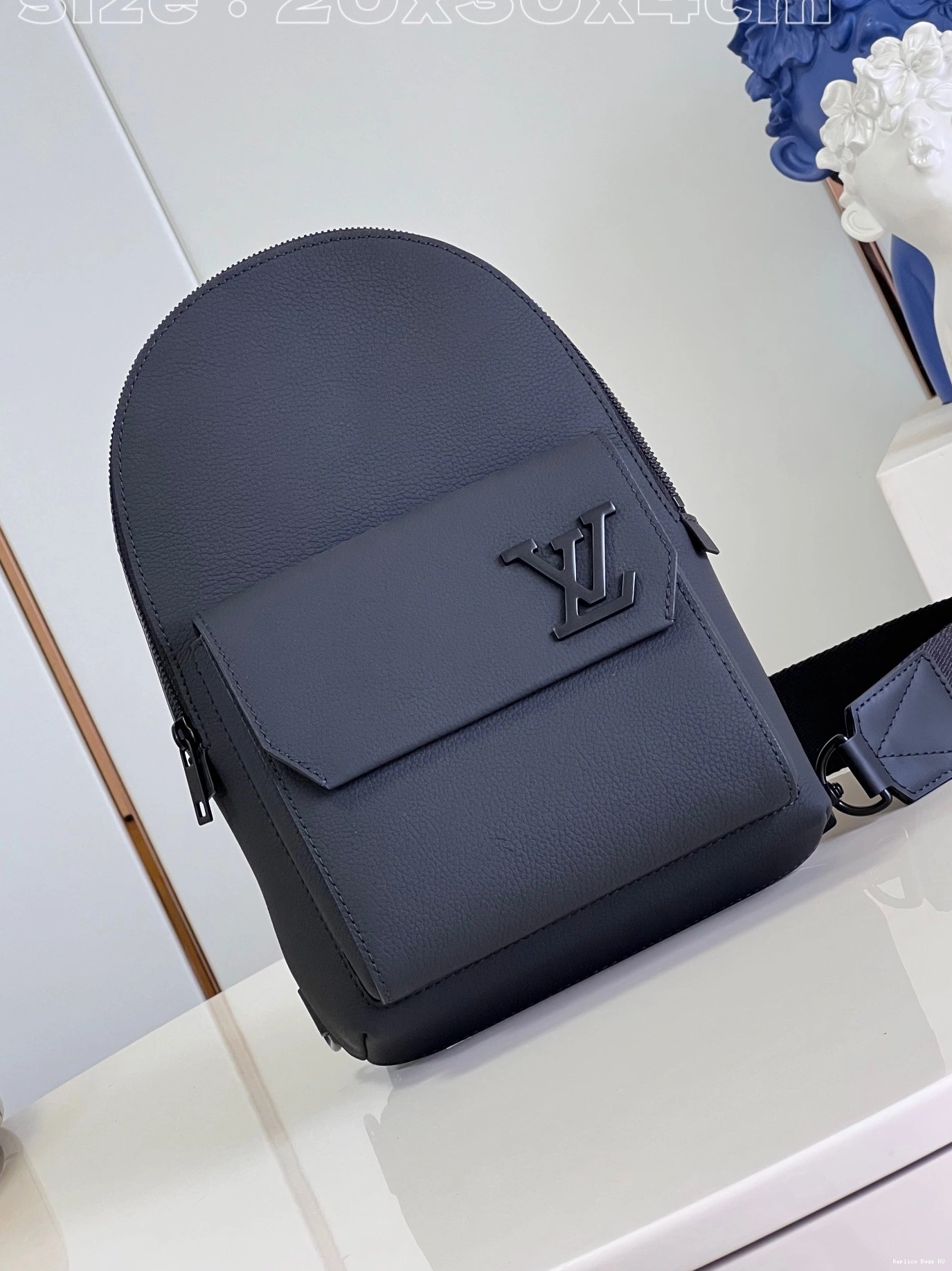 Affordable VUITTON LOUIS Slingbag Pilot 0717